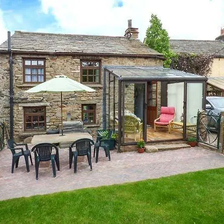 Elm Cottage, Appleby-in-westmorland * Warcop